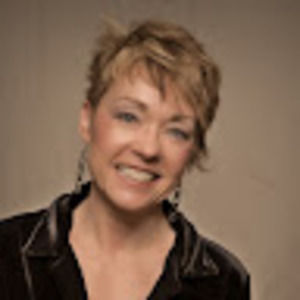 Meet your Posher, Leslie